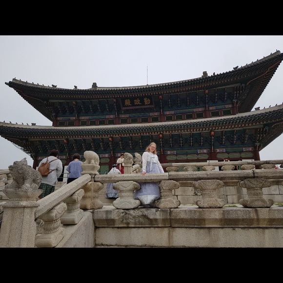 Meet your Posher, Hannah - Picture 4 of 4